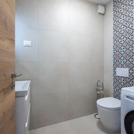 Apartmán Leonard App *